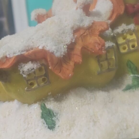 Vintage Silvestri Butternut Squash Dairy Christmas Light House 724/7500 - Picture 10 of 15